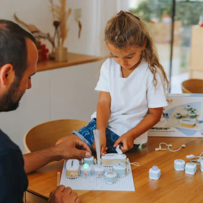 Hovedbilde KIDYELEC - EXPERT - Mitt Første Elektrisitet Sett ...